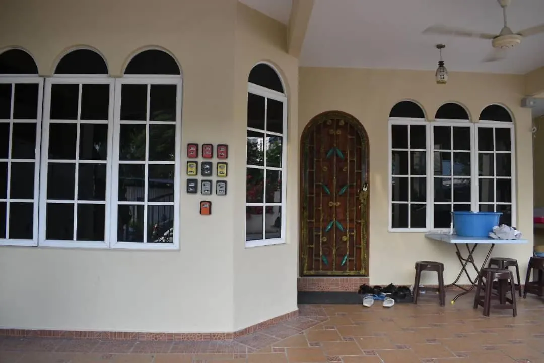 1 Jalan Jaya 7, Walking Distance To Hukm Hotel Kuala Lumpur Guest house